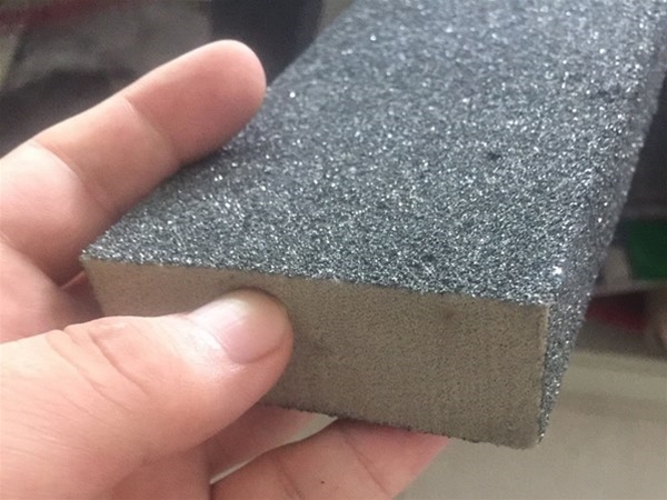 Sponge sand block